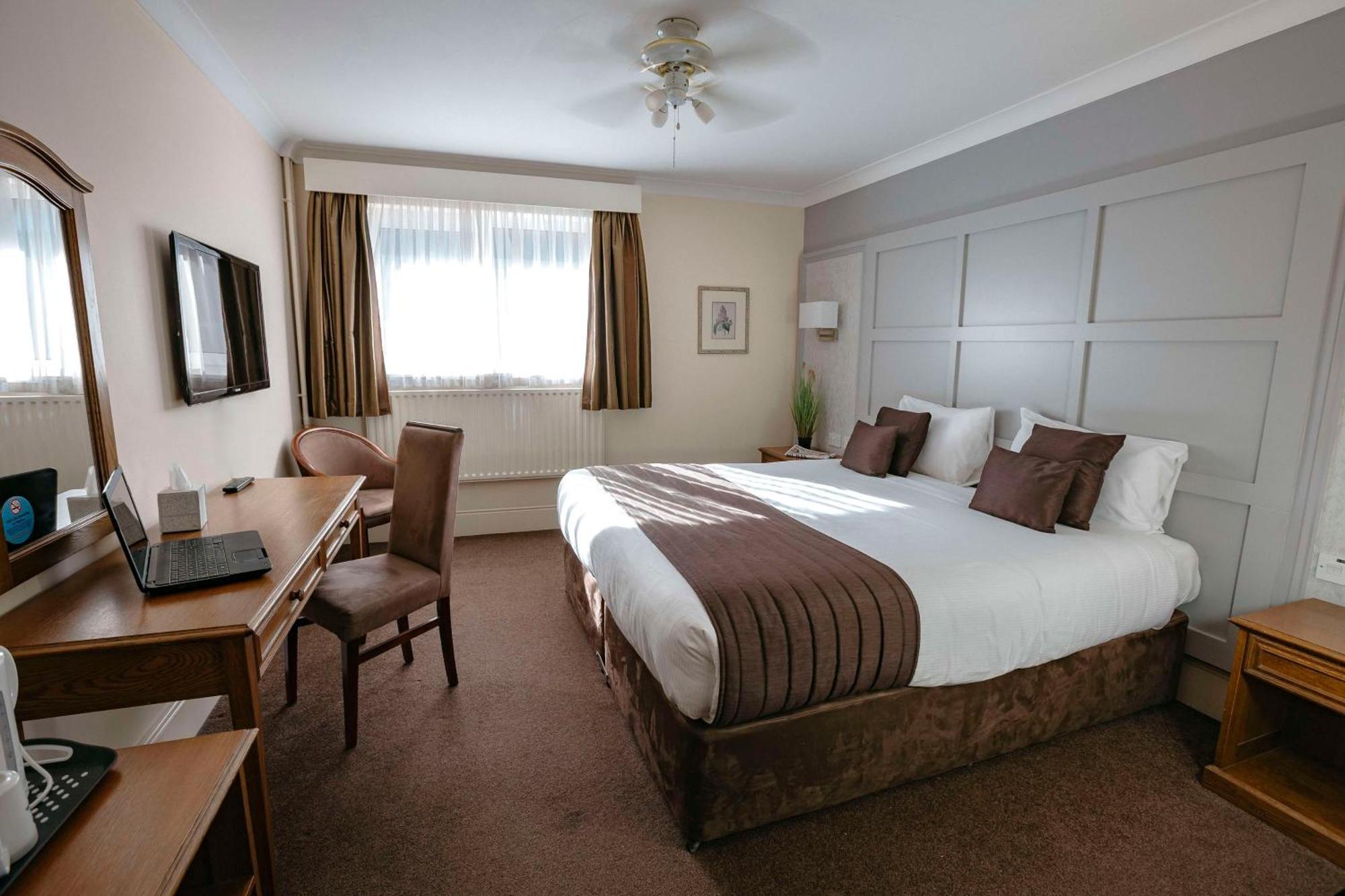 Best Western Manor Hotel Грейвсенд Екстер'єр фото