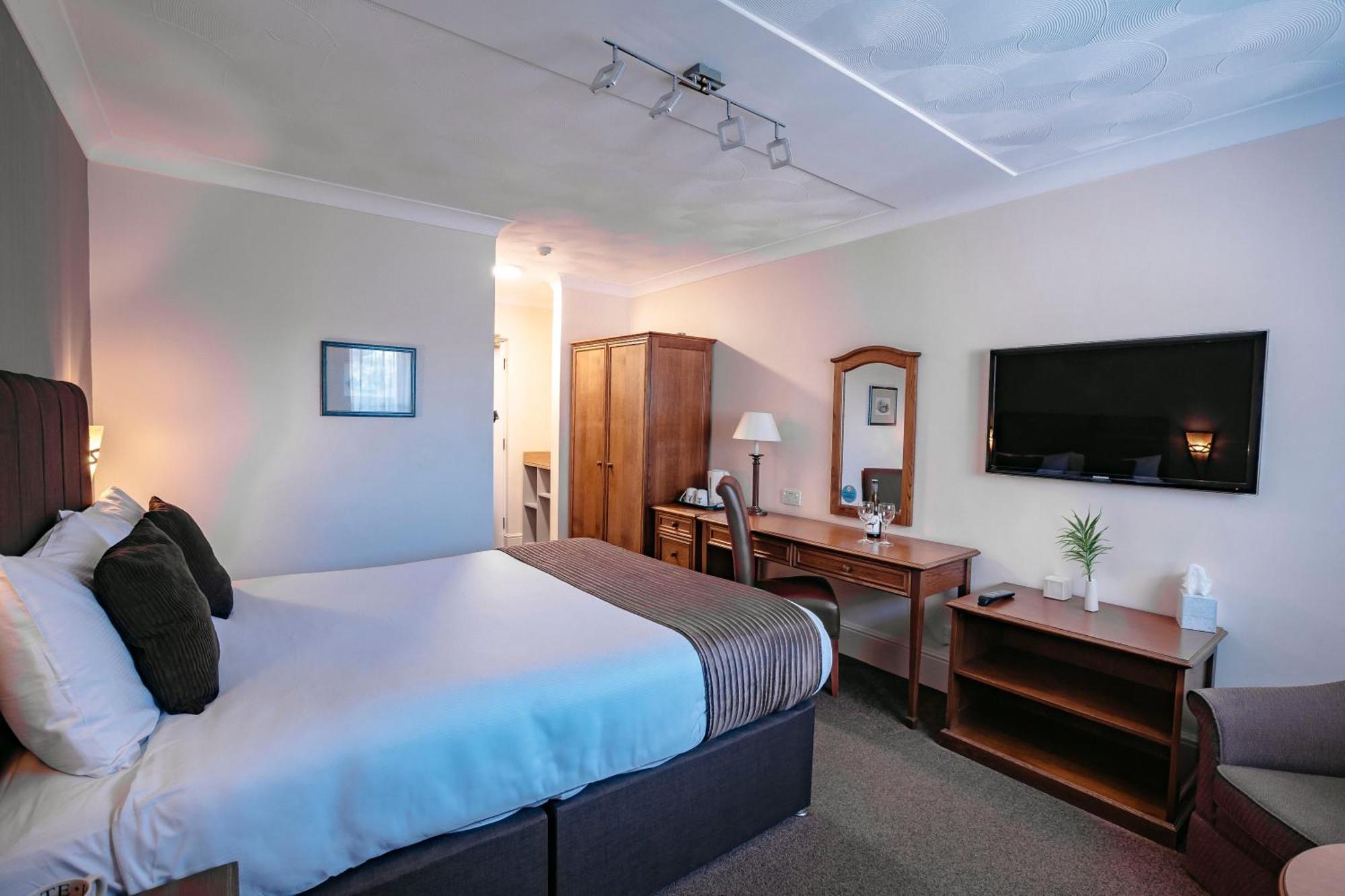 Best Western Manor Hotel Грейвсенд Екстер'єр фото